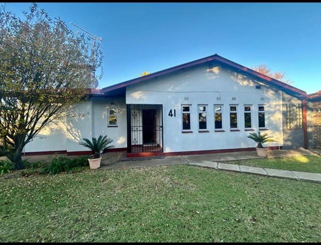 3 BEDROOM HOUSE FOR SALE IN VANDERBIJLPARK SW 1